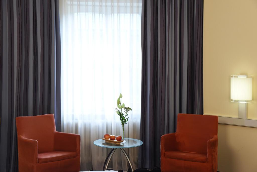 Intercityhotel Stuttgart Luaran gambar